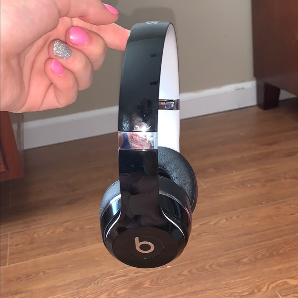 Beat head phones